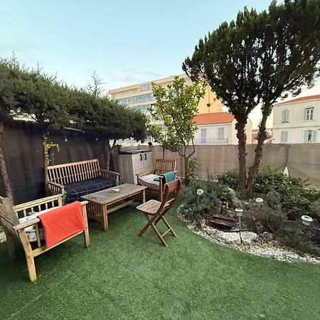 Apartment 13 Rue Edith Cavell *